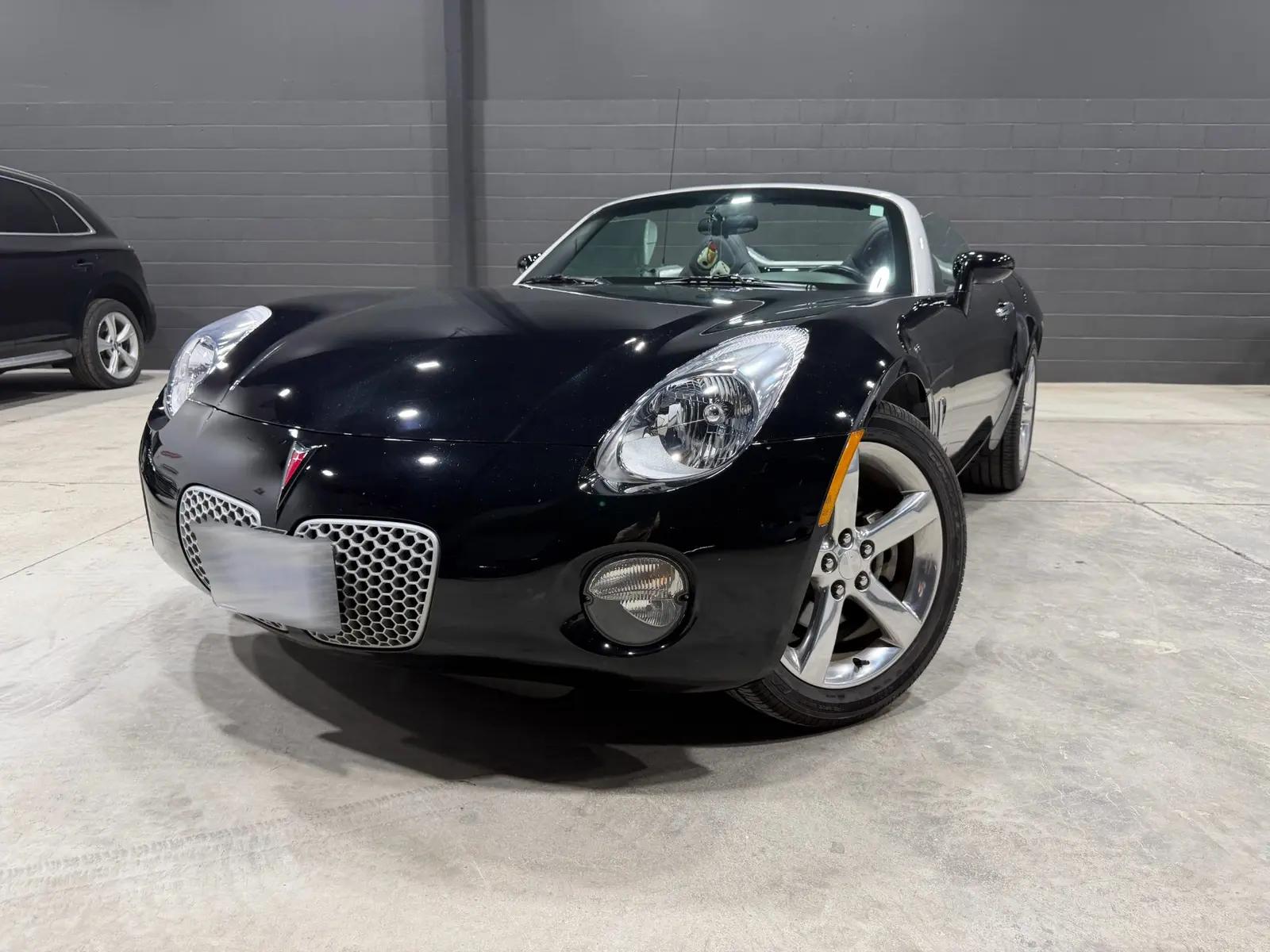 2006 Pontiac Solstice 2D Convertible