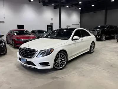 2016 Mercedes-Benz S-Class S550 in White with Black interior, front three quarter view