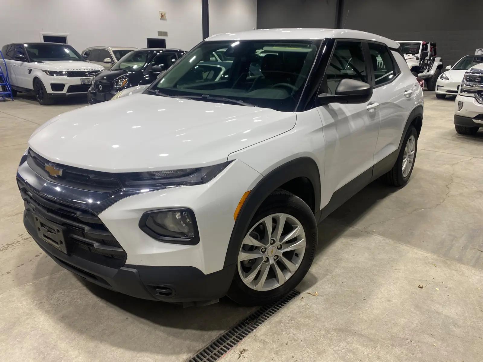 2023 Chevrolet Trailblazer LS 4D Utility FWD, front three quarter view