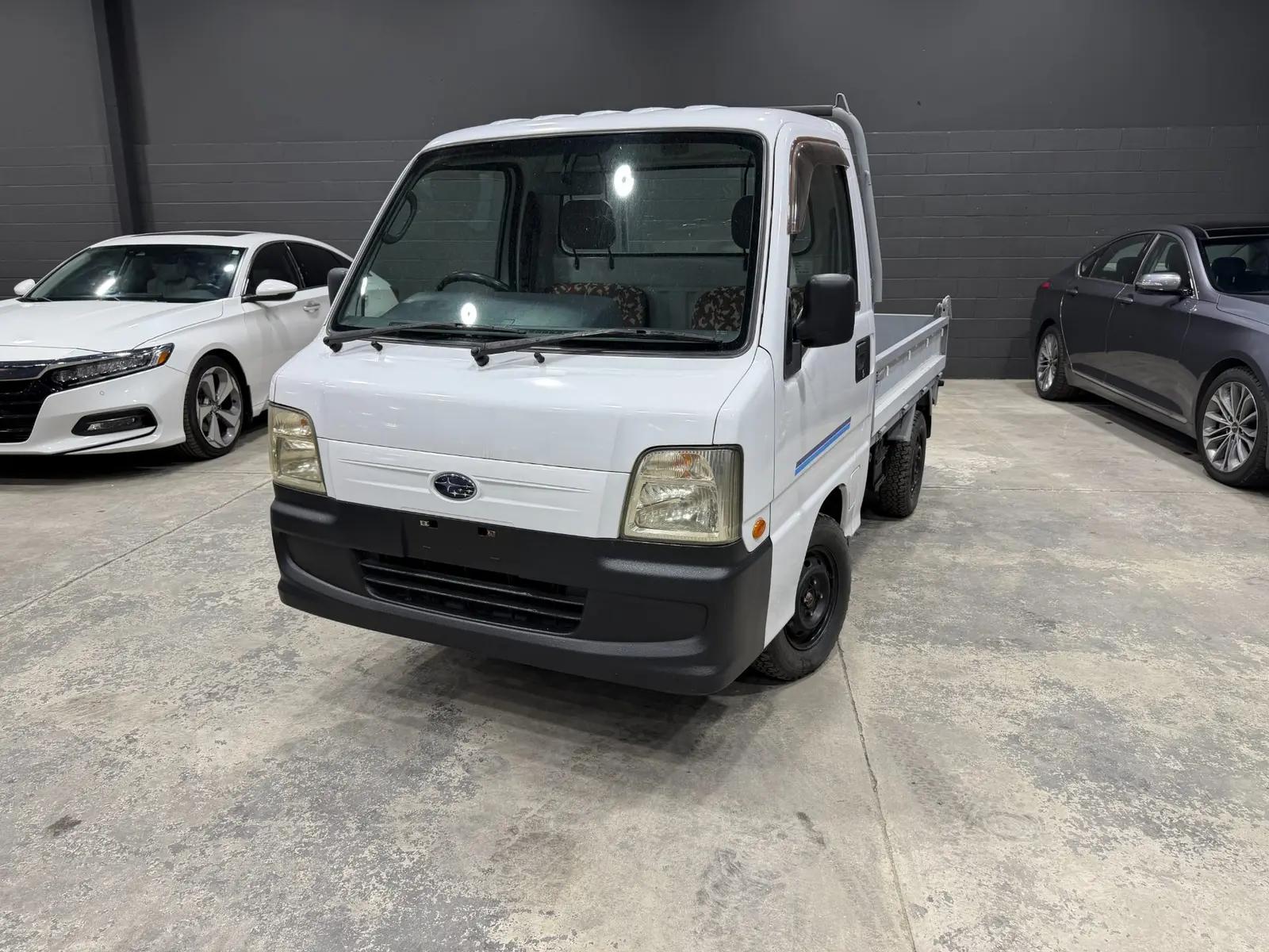 2008 Subaru Sambar Base, front three quarter view