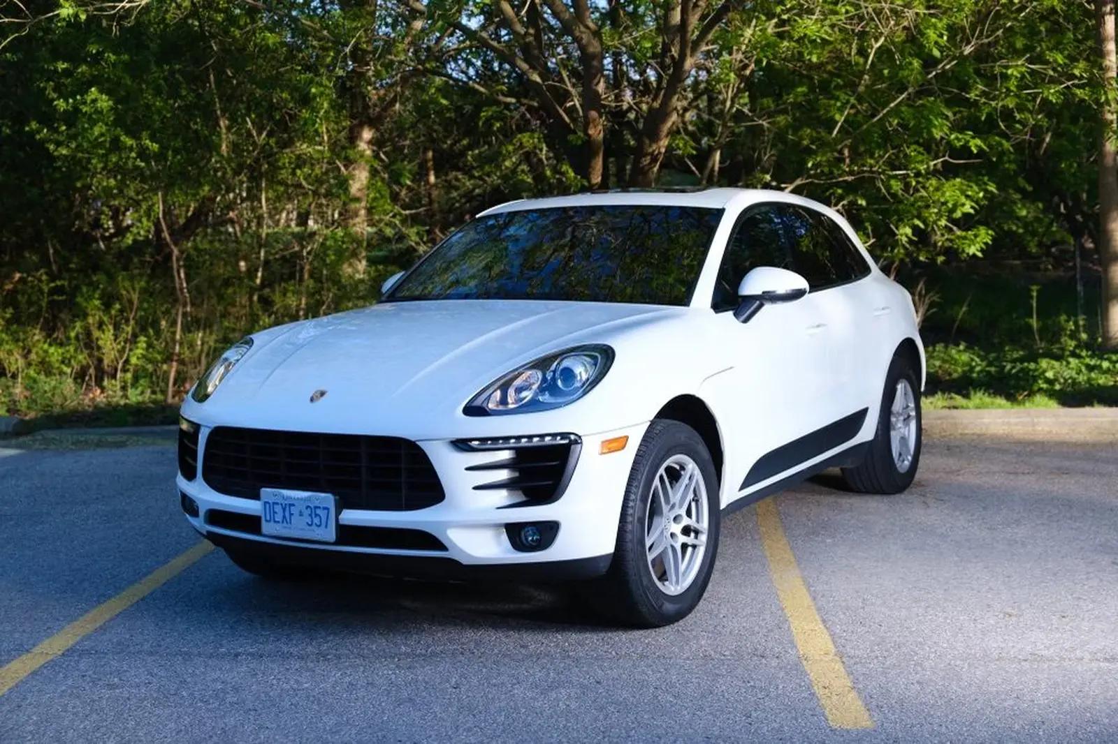 2018 Porsche Macan Base 4D Utility