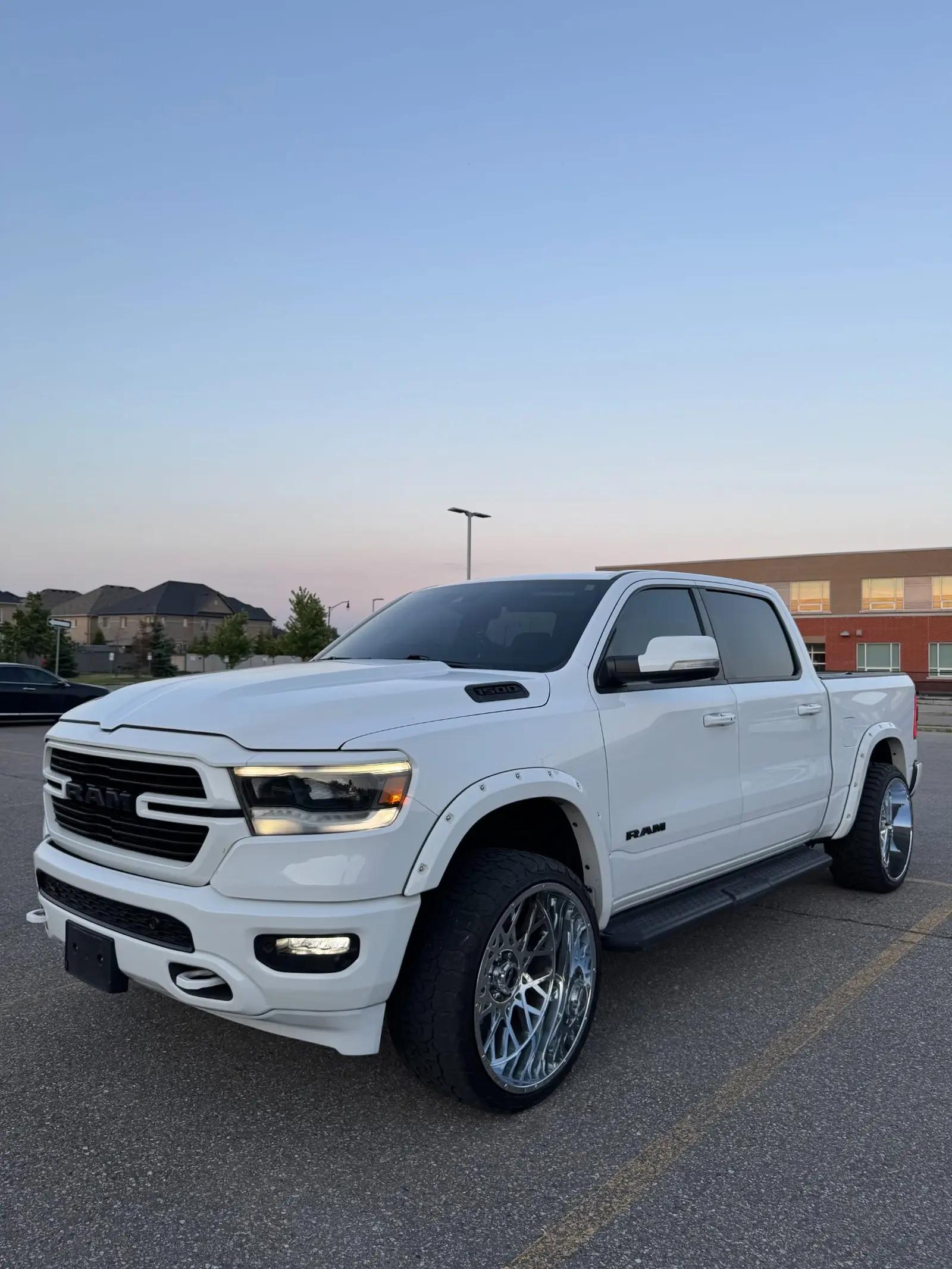 2022 Ram 1500 Sport