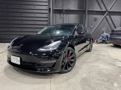 2020 Tesla Model 3 Performance in Black with Black interior