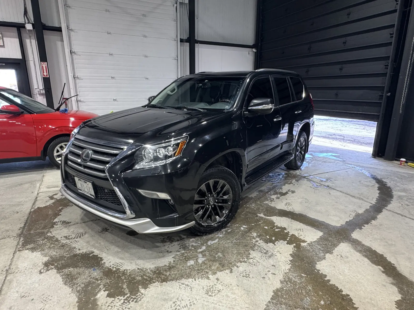 garage kept, local vehicle, non-smoker 2018 LEXUS GX460 Technology in Black with Brown interior – front exterior view